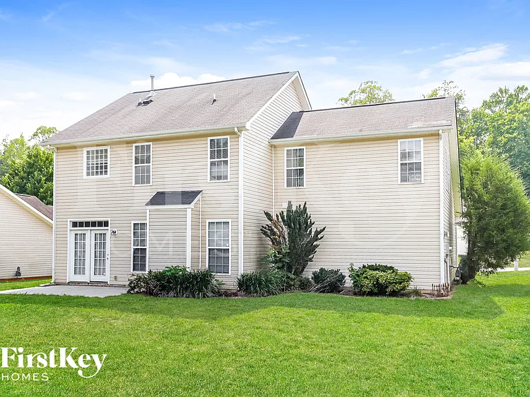705 Hawthorn Ridge Dr — Photo 17