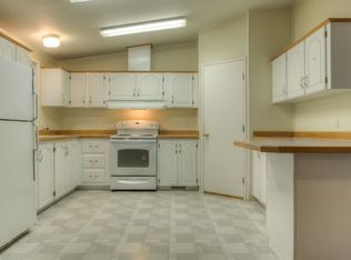 1015 Oak St UNIT 26, Silverton, OR 97381