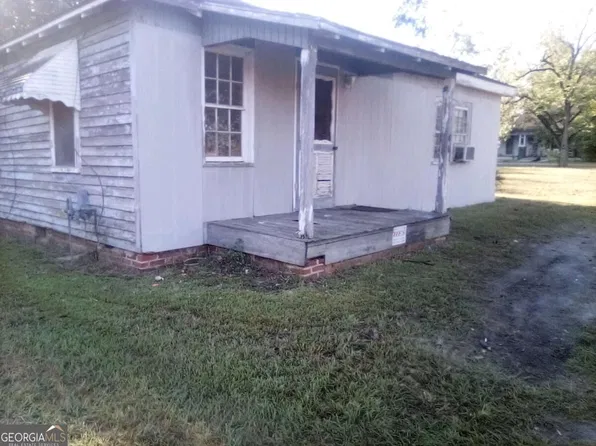 209 S State St, Wrightsville, GA 31096