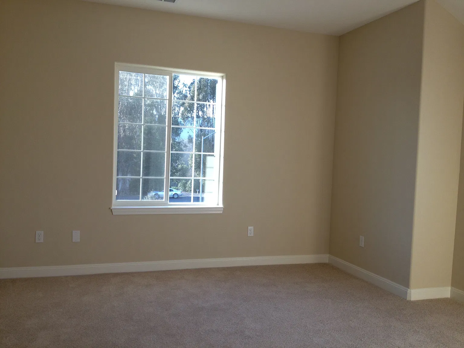2 bed, 2.5 bath, 1932 sqft, $3,500 — Photo 2