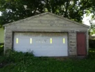 413 Cherry St — Photo 3