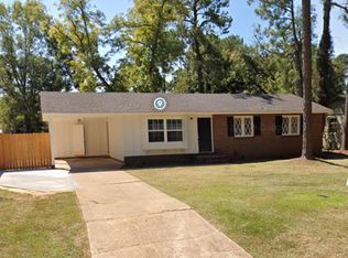 2318 Whispering Pines Rd, Albany, GA 31707