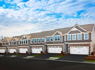 117 Lobenro Dr, Zelienople, PA 16063