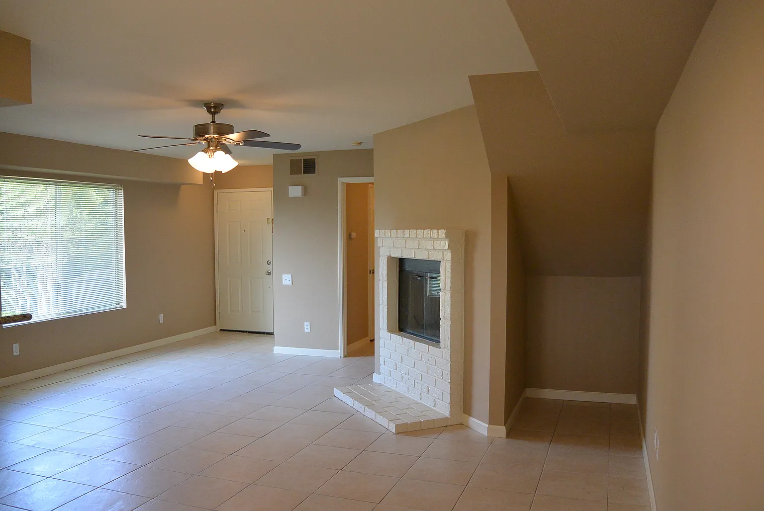 7708 Jarvis Ln photo 1