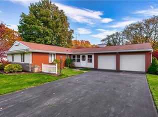 1430 Brookview Dr, Salem, OH 44460