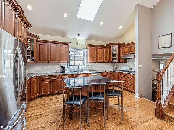 3rd image of 5147 S Nashville Ave