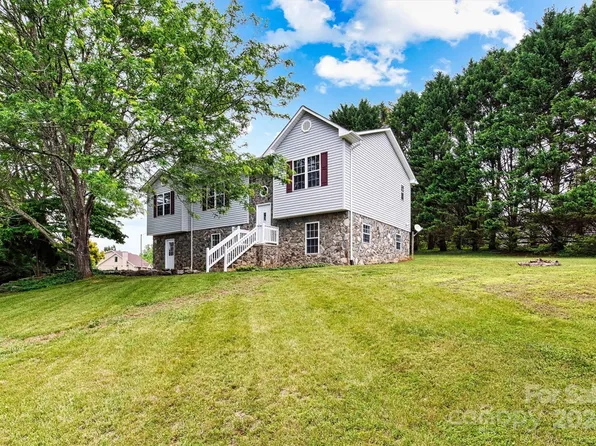 214 Taylor Cir, Granite Falls, NC 28630