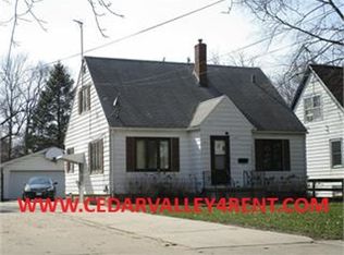 1824 W 7th St, Waterloo, IA 50702