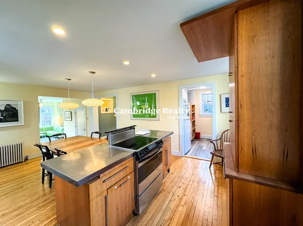 3 Howland St, Cambridge, MA