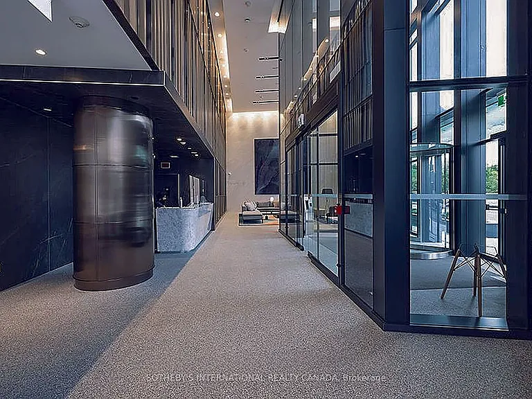 585 Bloor St E #4022 — Photo 37