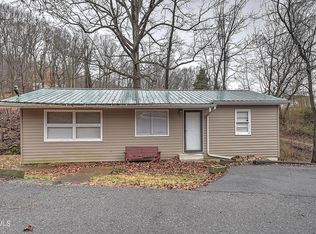 2033 Burke Dr, Kingsport, TN 37660