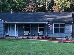 2 Hyacinth Ct, Cream Ridge, NJ 08514