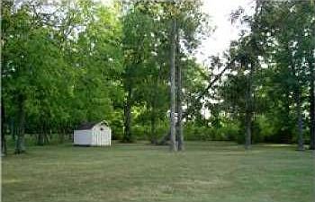 4th image of 130 Candlewood Est