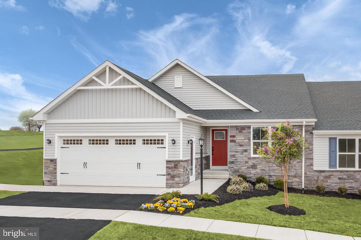 400 Mina Cir — Greencastle Golf Club