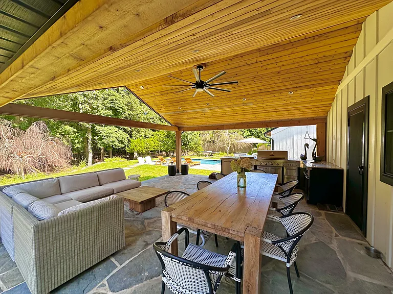 93 Hog Creek Ln — Photo 6
