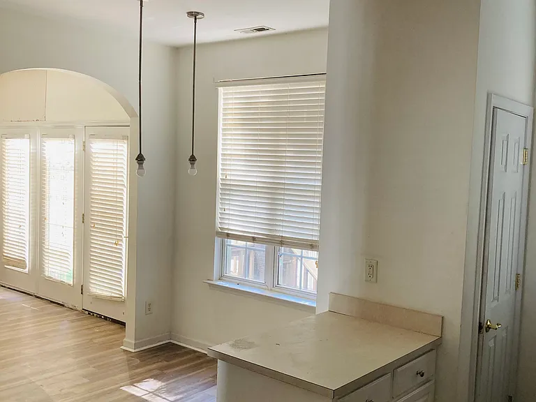 1906 Bellflower Dr — Photo 23