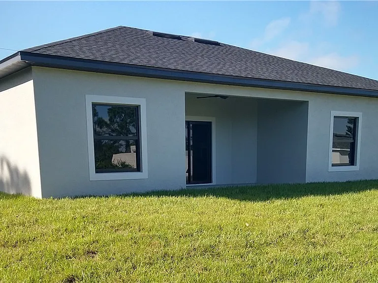 847 Bell Blvd S — Photo 24