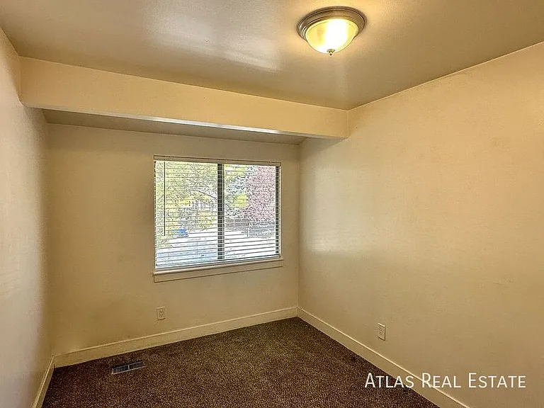 1129 W 650 North St — Photo 29