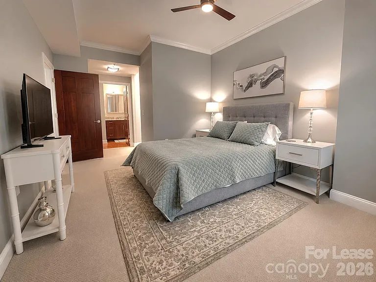 300 W 5th St #105 — Photo 18