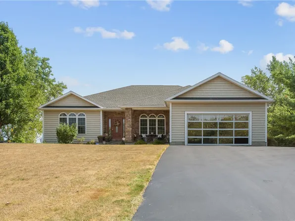 10 Valle Dr, Batavia, NY 14020