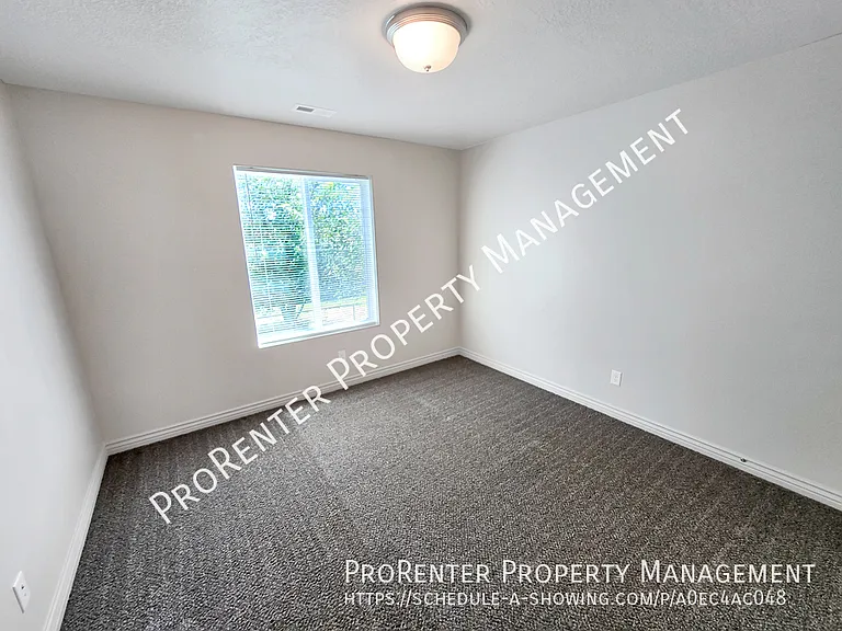 1811 W 675 N — Photo 15