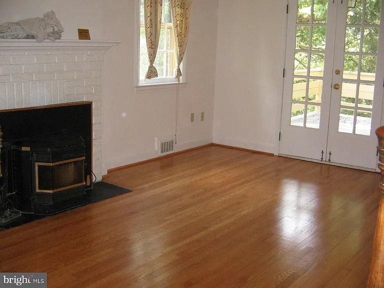 812 Woodside Pkwy — Photo 20