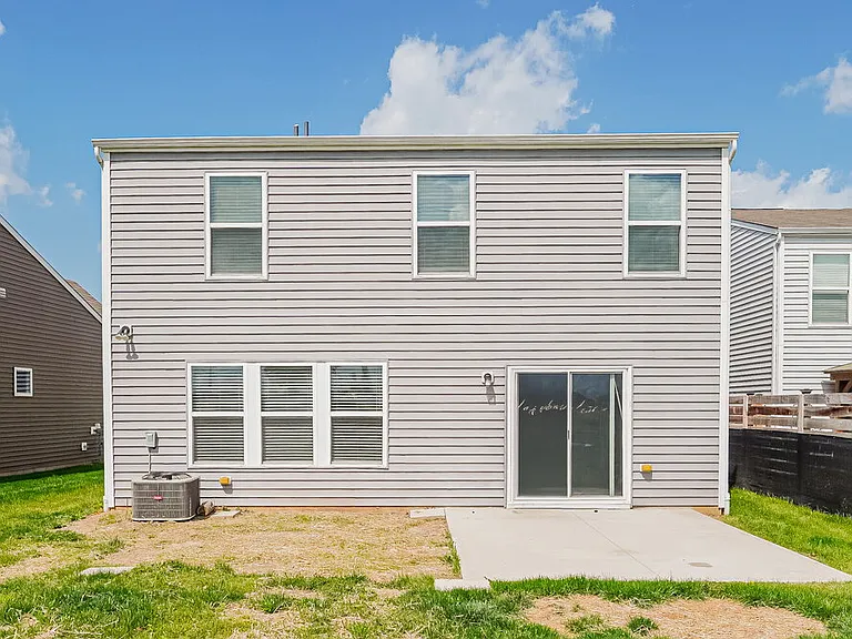 4996 Crestbrook Dr — Photo 17