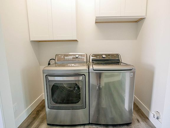 4th image of 5535-5539 Potomac St #5537