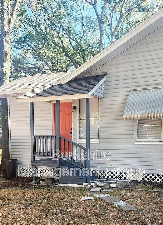 1st image of 940 E Palmetto St