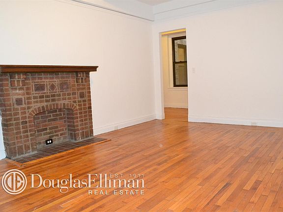 3rd image of 145 W 55th St APT 11G