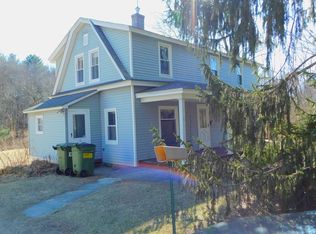 10 Huguenot Rd, Oxford, MA 01540