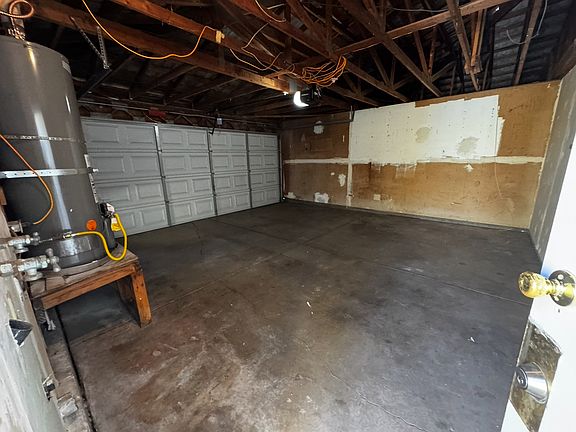 2nd image of 2586 Gillimer Dr