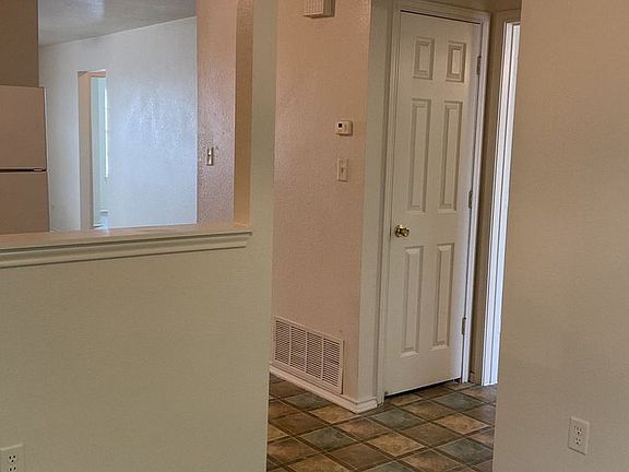 4th image of 3407 Hereford Ln #A-d