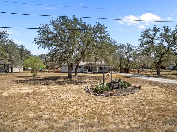 170 Savannah Grove, Von Ormy, TX 78073
