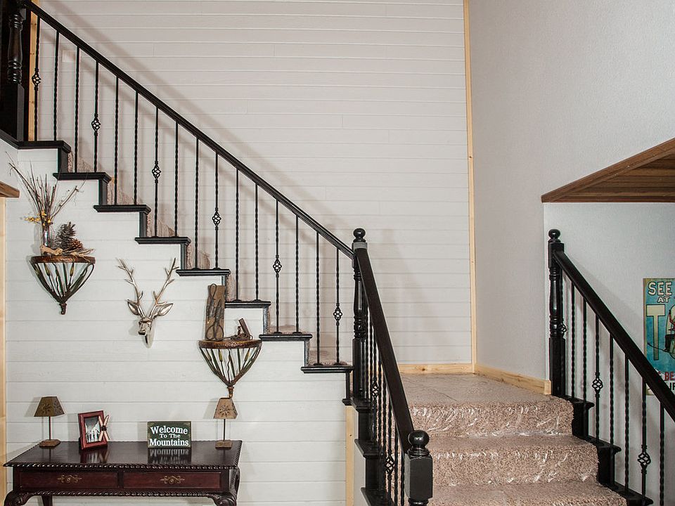 1st image of 569 Killington Way