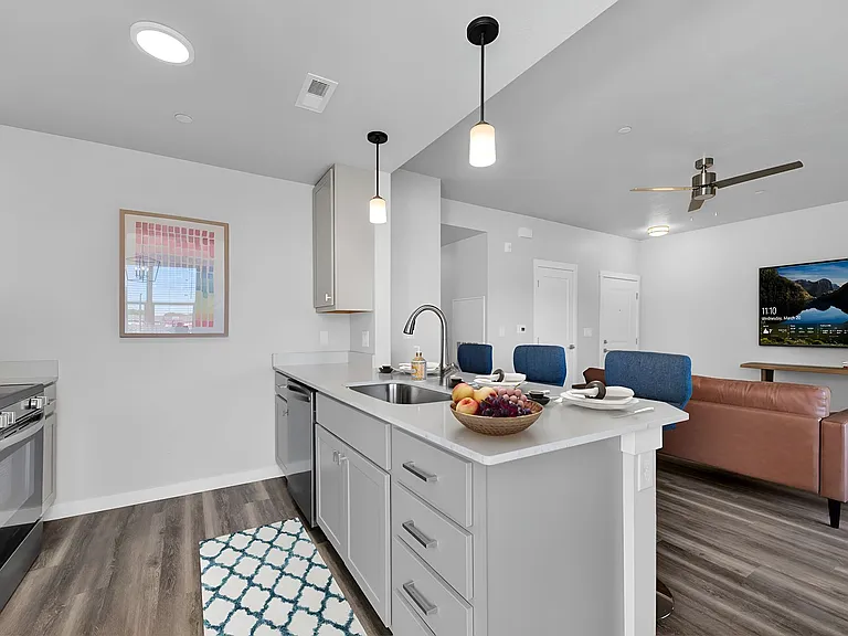 Springtree Apartments — Photo 12