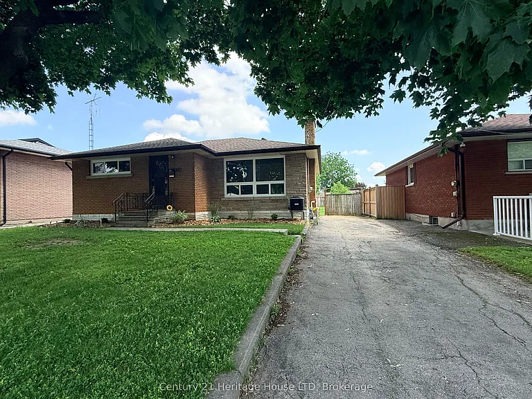 6780 Hagar Ave — Photo 1