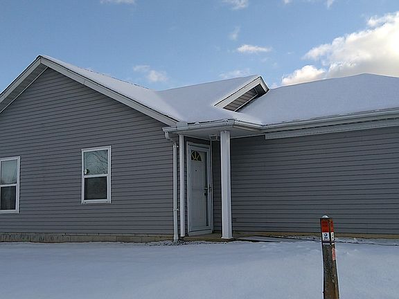 2nd image of 3987 Londonderry Ln