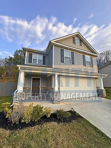 3308 Harmony Ct NE Photo 1