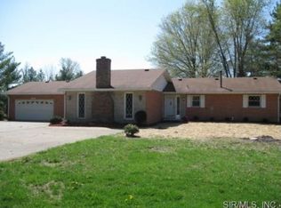 8635 Heinz Rd, New Douglas, IL 62074