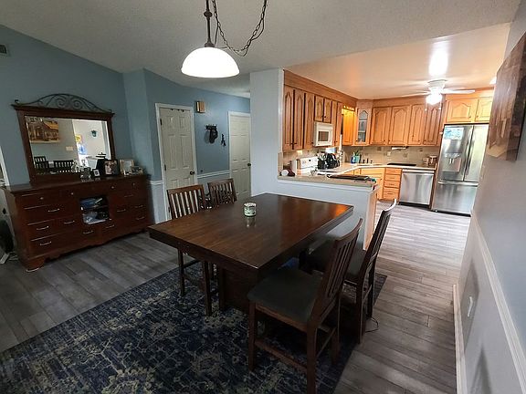 kitchen/dining