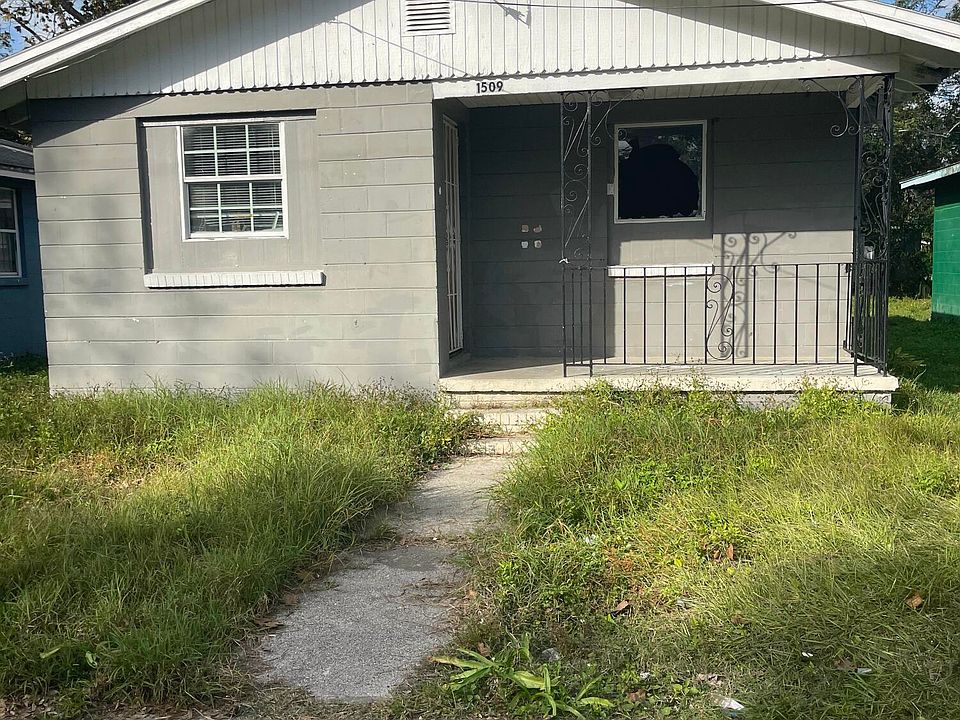 1st image of 1509 W 22ND Street