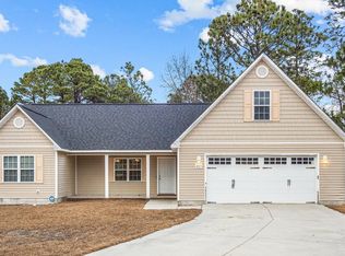 203 Michel Ct, Hubert, NC 28539