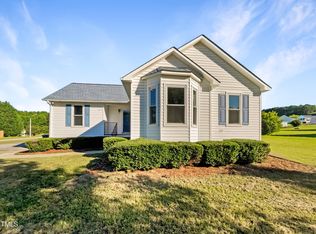 102 Caroline Ct, Clayton, NC 27520