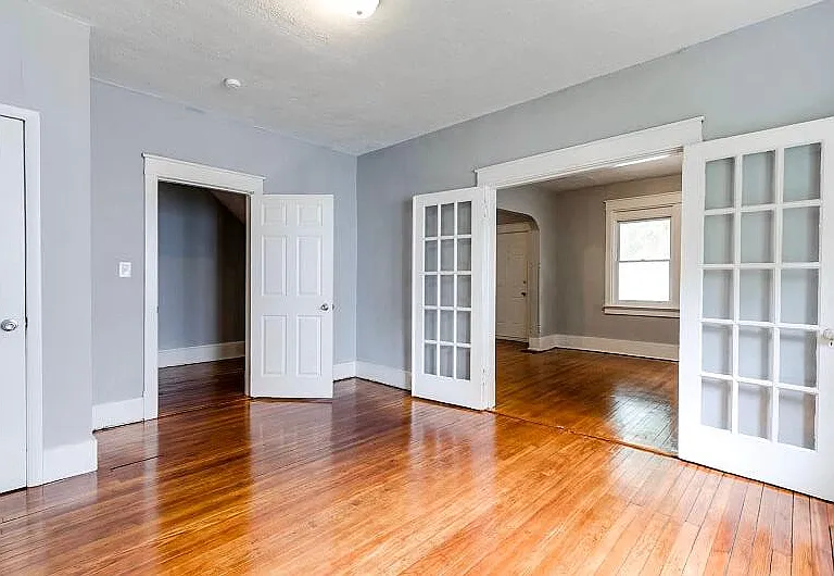 2601 2nd Ave #4 — Photo 9