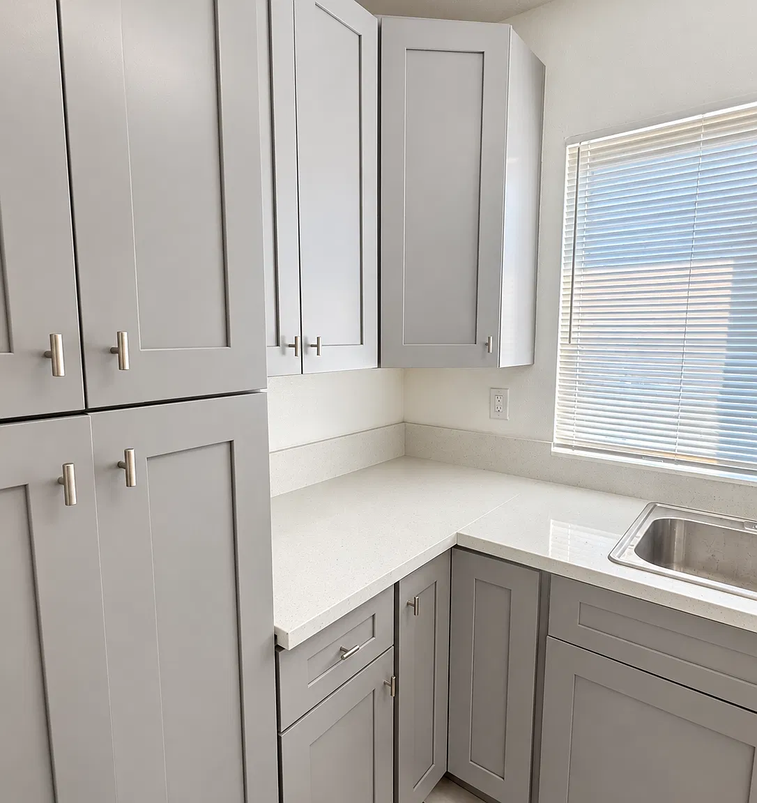 3 bed, 1.0 bath, $2,995 — Photo 4