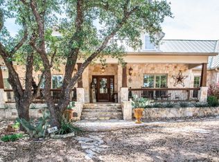 251 N Majestic View Dr, Fredericksburg, TX 78624