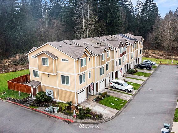 5th image of 5206 147th Street Ct E