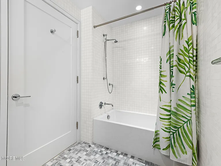 20 Melrose Ter #511 — Photo 18