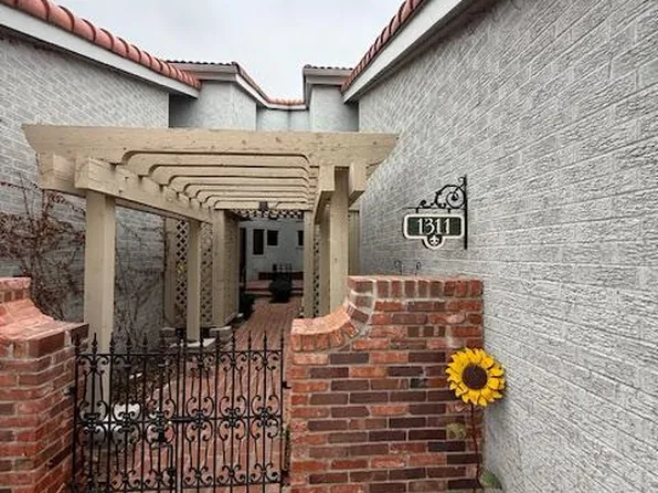 1311 N Pershing Ave, Liberal, KS 67901